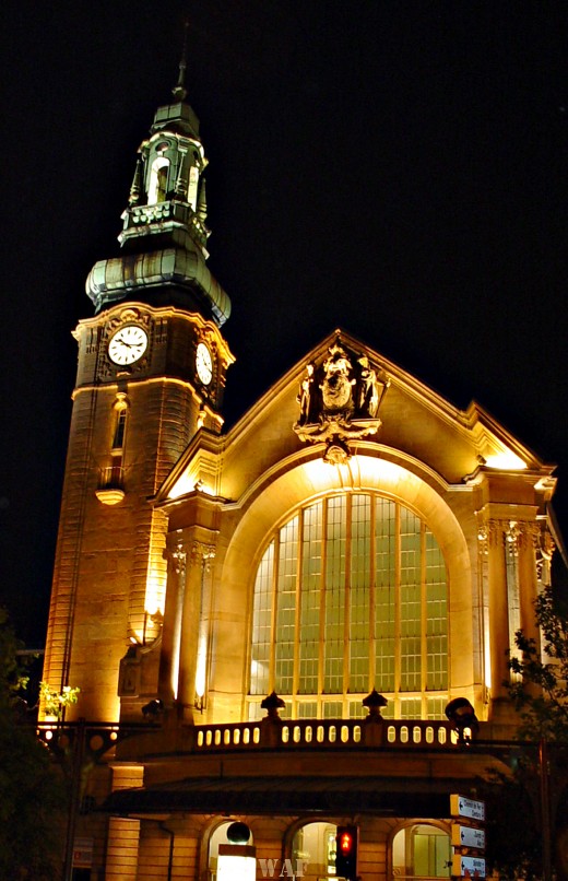 a building in Luxembourg at night